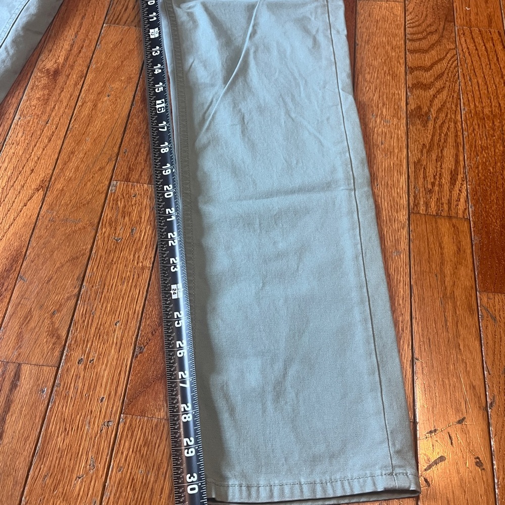 Vineyard Vines chino pants - Picture 3 of 8